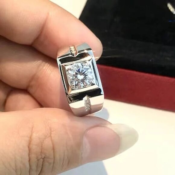 ๐ Classic Style 1.25 CTW. Diamond Band / Ring, Stamped 925 Sterling Silver ๐ - Picture 4 of 9